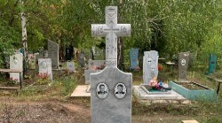 Памятник из мрамора, основание(плитка) гранит Сибирь